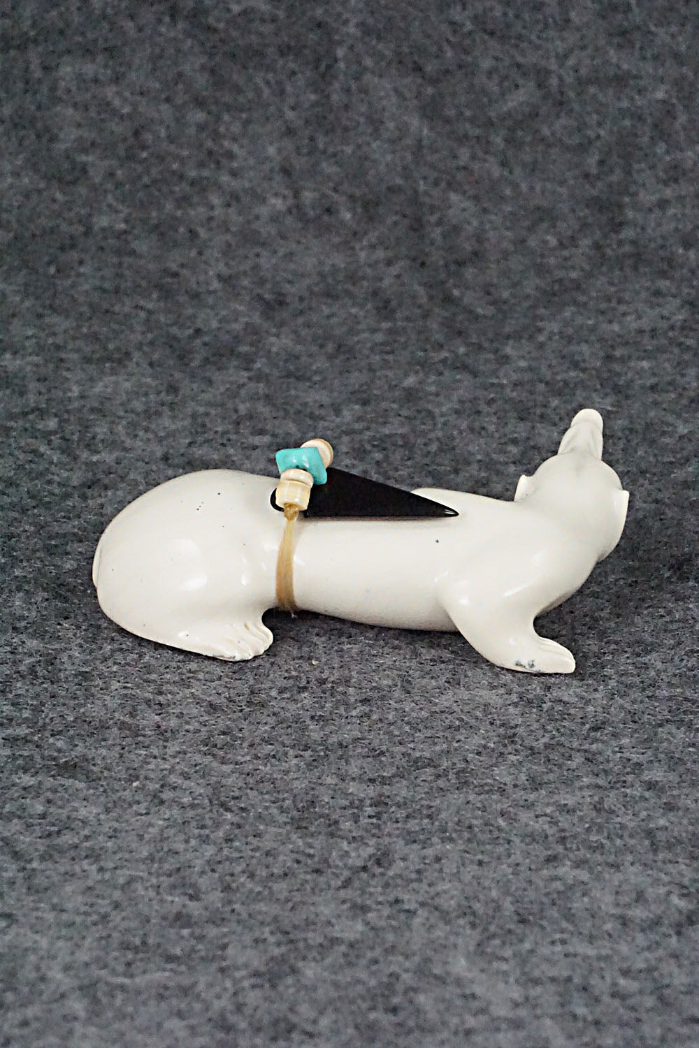 Bear Zuni Fetish Carving - Albert Eustace