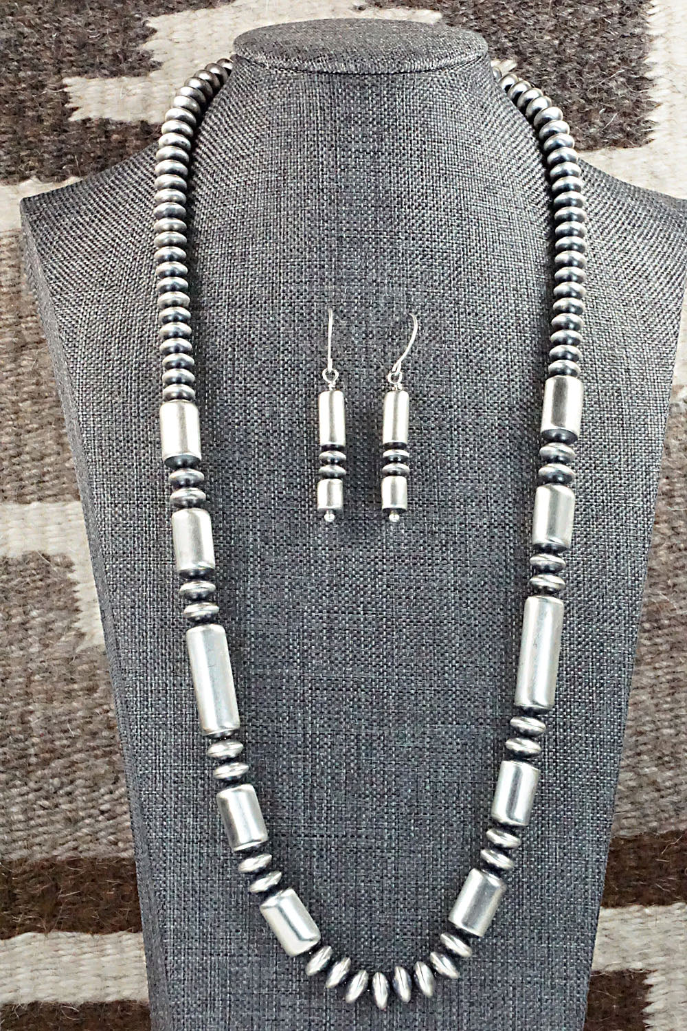 Navajo Pearl Sterling Silver Necklace Set - Jan Mariano