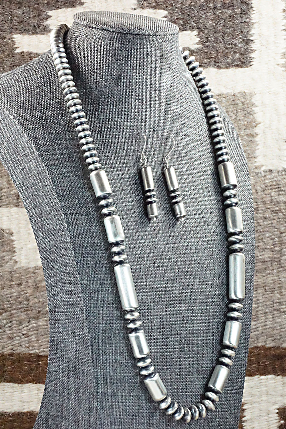 Navajo Pearl Sterling Silver Necklace Set - Jan Mariano
