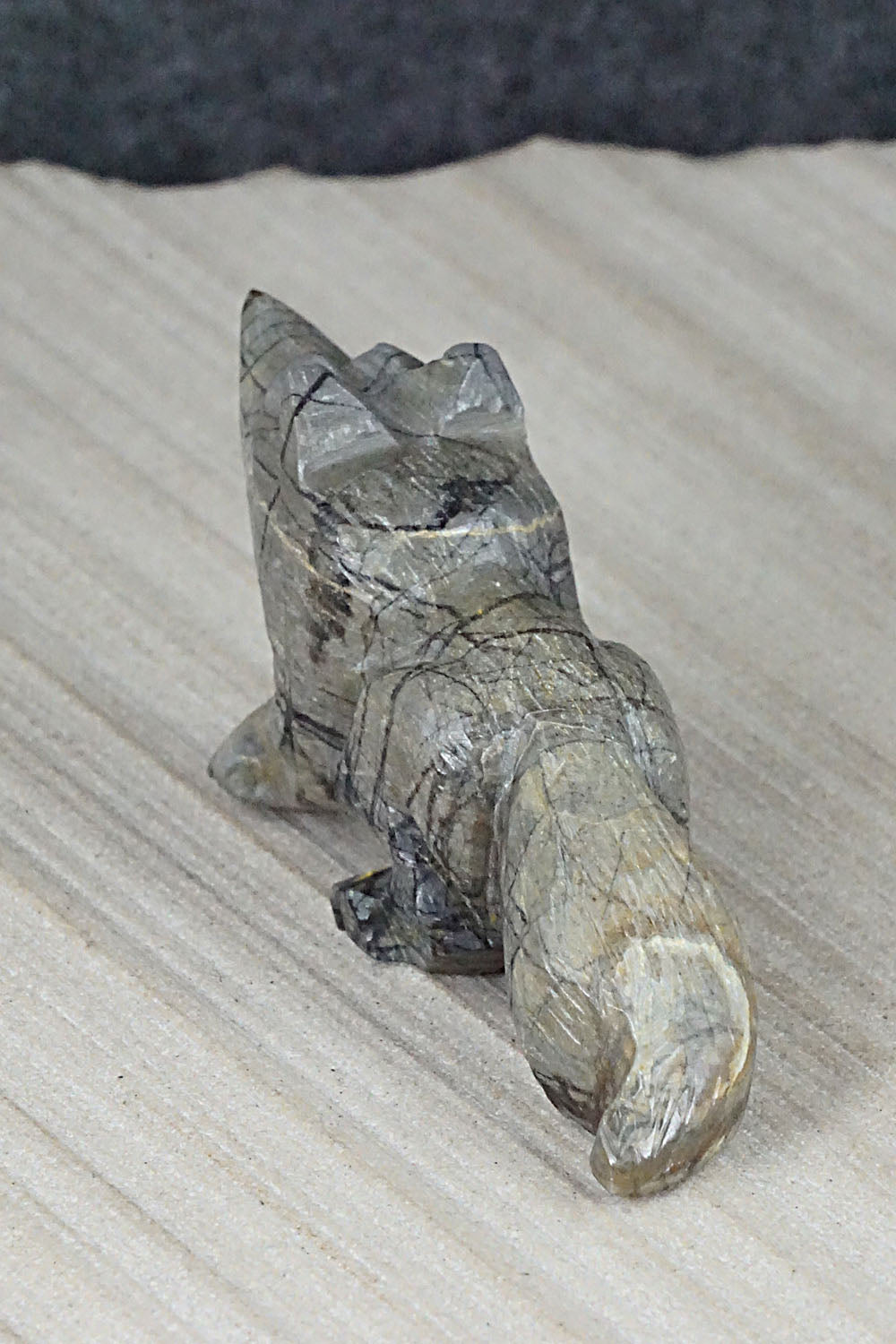 Wolf Zuni Fetish Carving - Tony Mackel