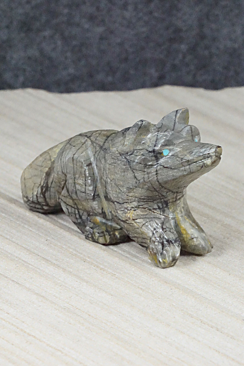 Wolf Zuni Fetish Carving - Tony Mackel