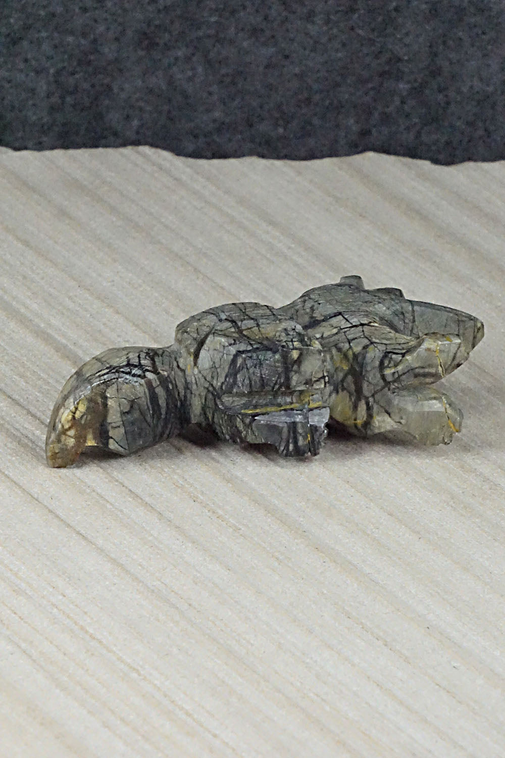 Wolf Zuni Fetish Carving - Tony Mackel
