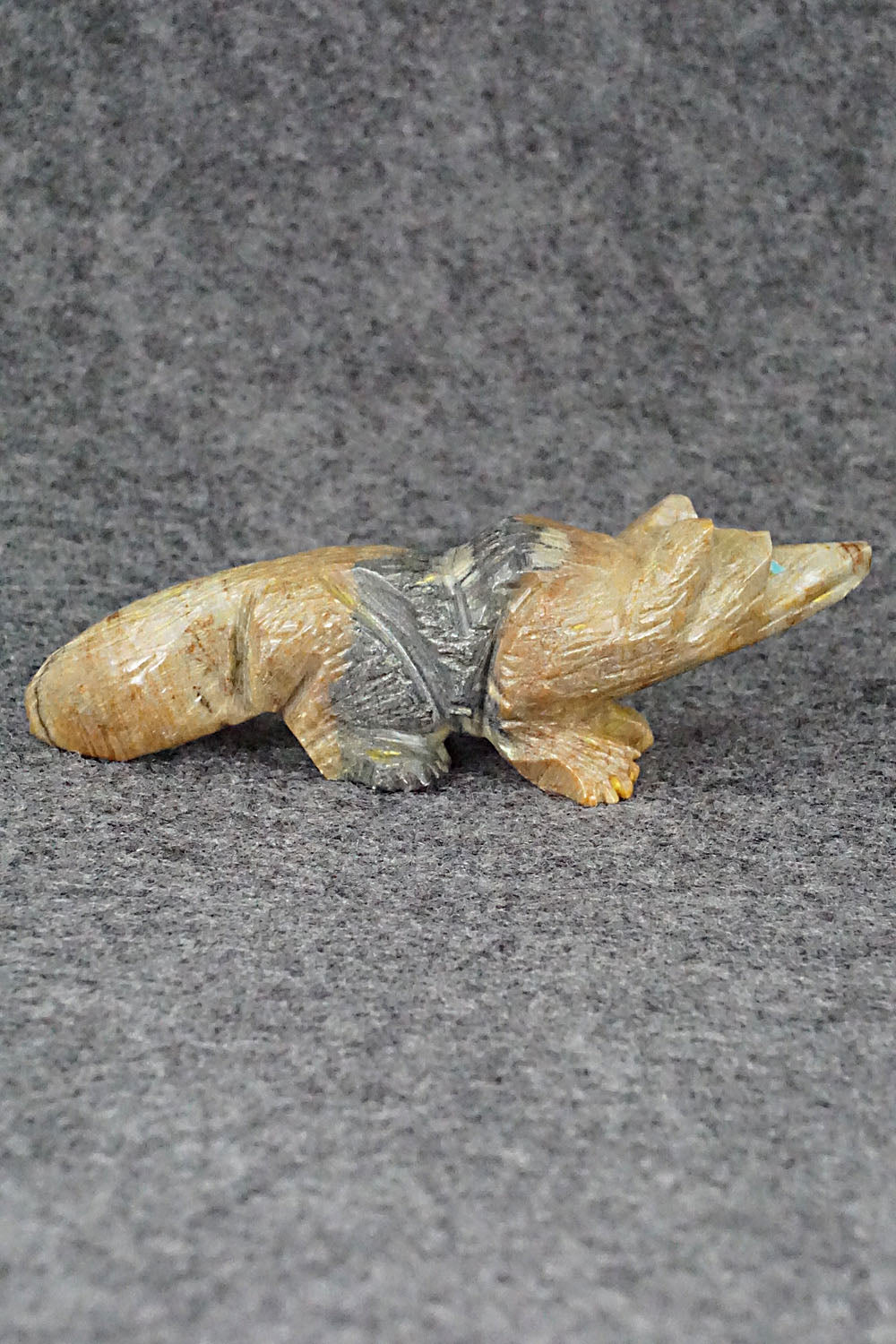 Wolf Zuni Fetish Carving - Tony Mackel
