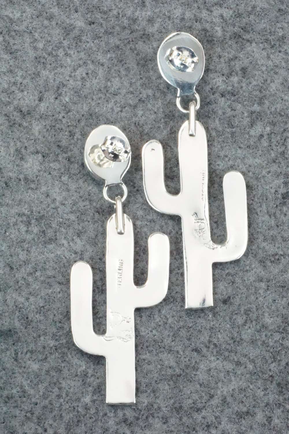 Turquoise & Sterling Silver Earrings - Verley Betone