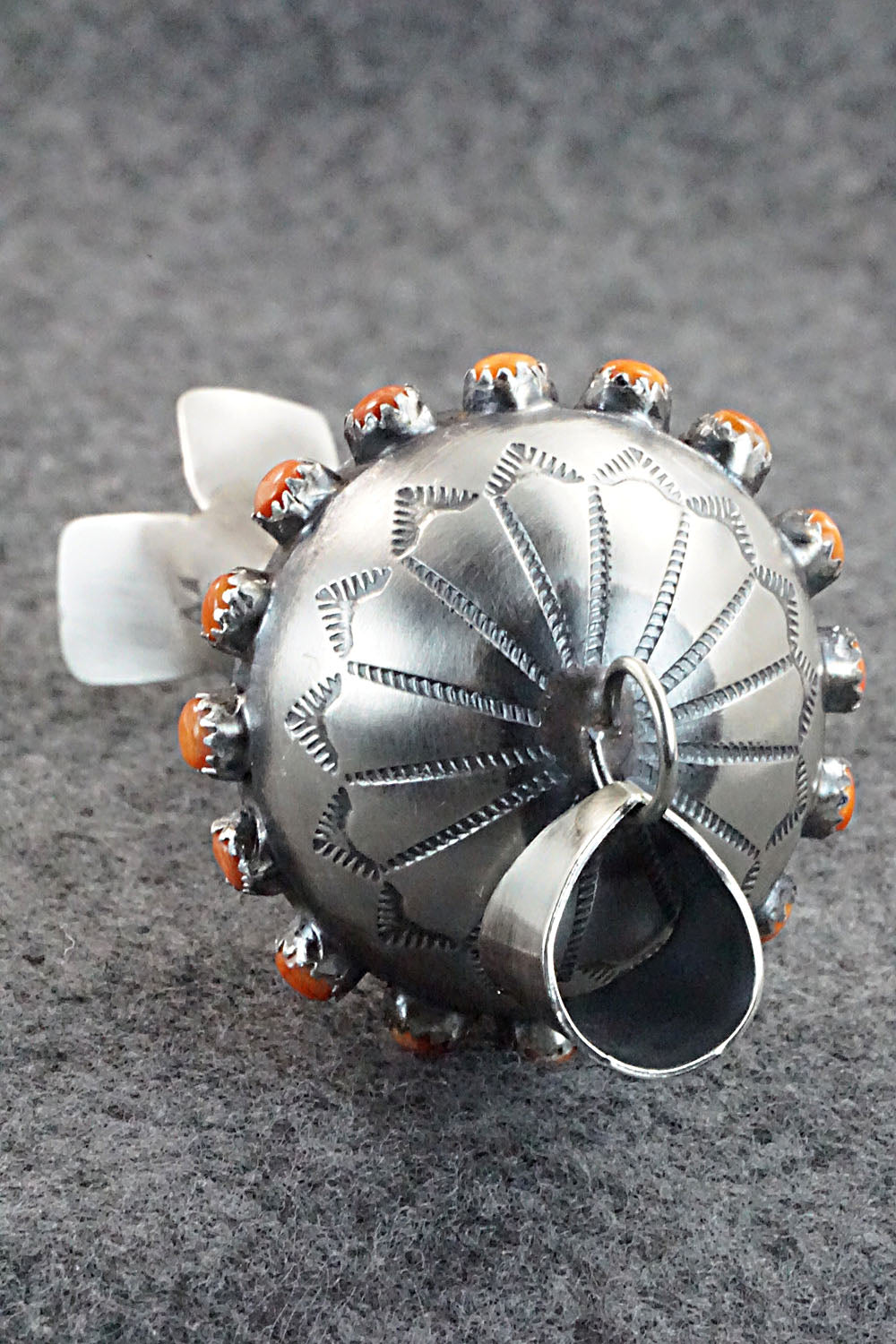 Spiny Oyster & Sterling Silver Pendant - Tim Yazzie