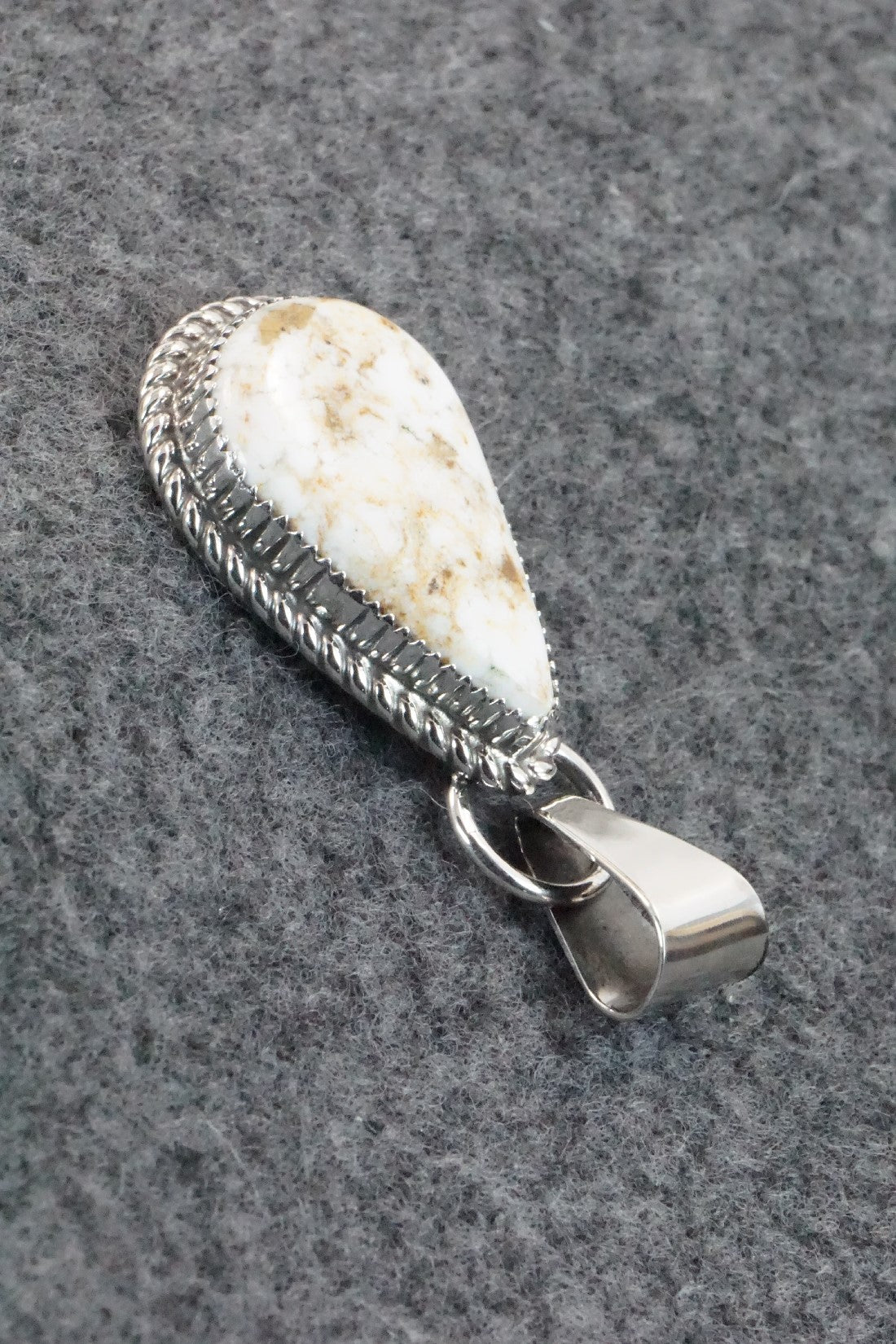 Wild Horse & Sterling Silver Pendant - Alvin Joe