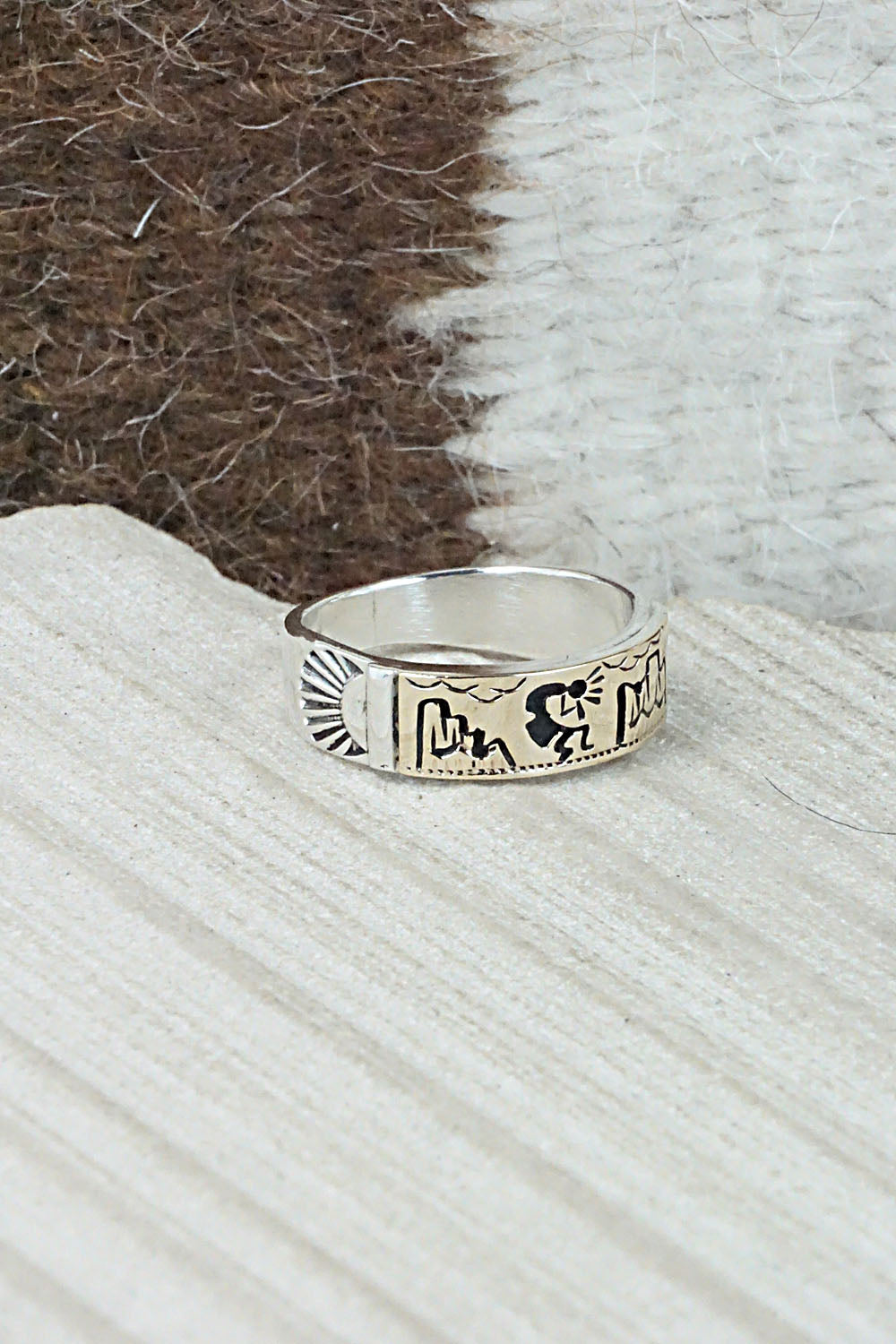 Sterling Silver Ring - Navajo - Size 7.75