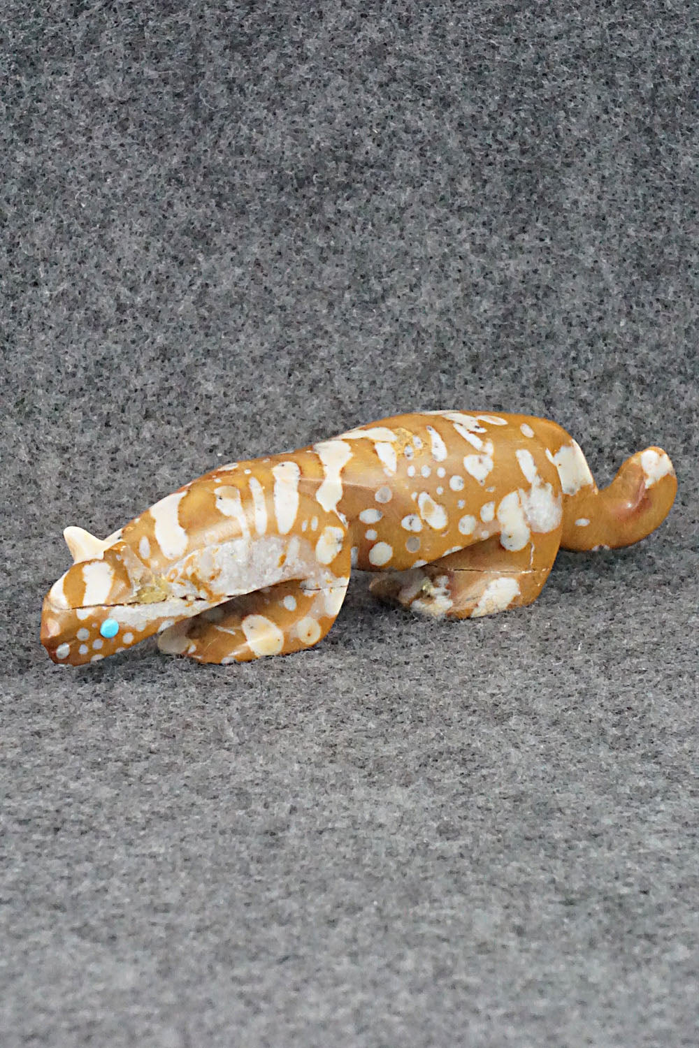 Mountain Lion Zuni Fetish Carving - Ronnie Lunasee
