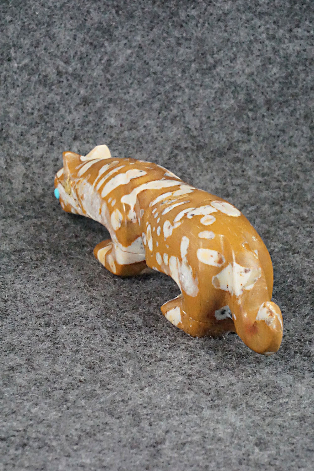 Mountain Lion Zuni Fetish Carving - Ronnie Lunasee