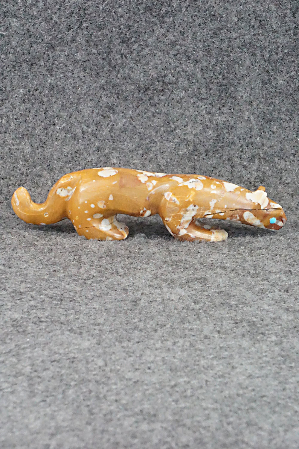 Mountain Lion Zuni Fetish Carving - Ronnie Lunasee