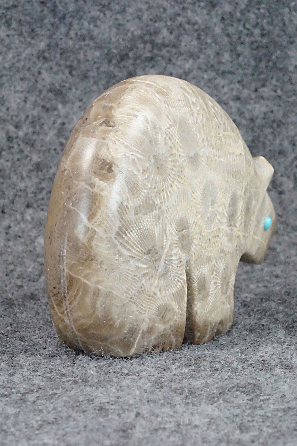 Bear Zuni Fetish Carving - Ronnie Lunasee