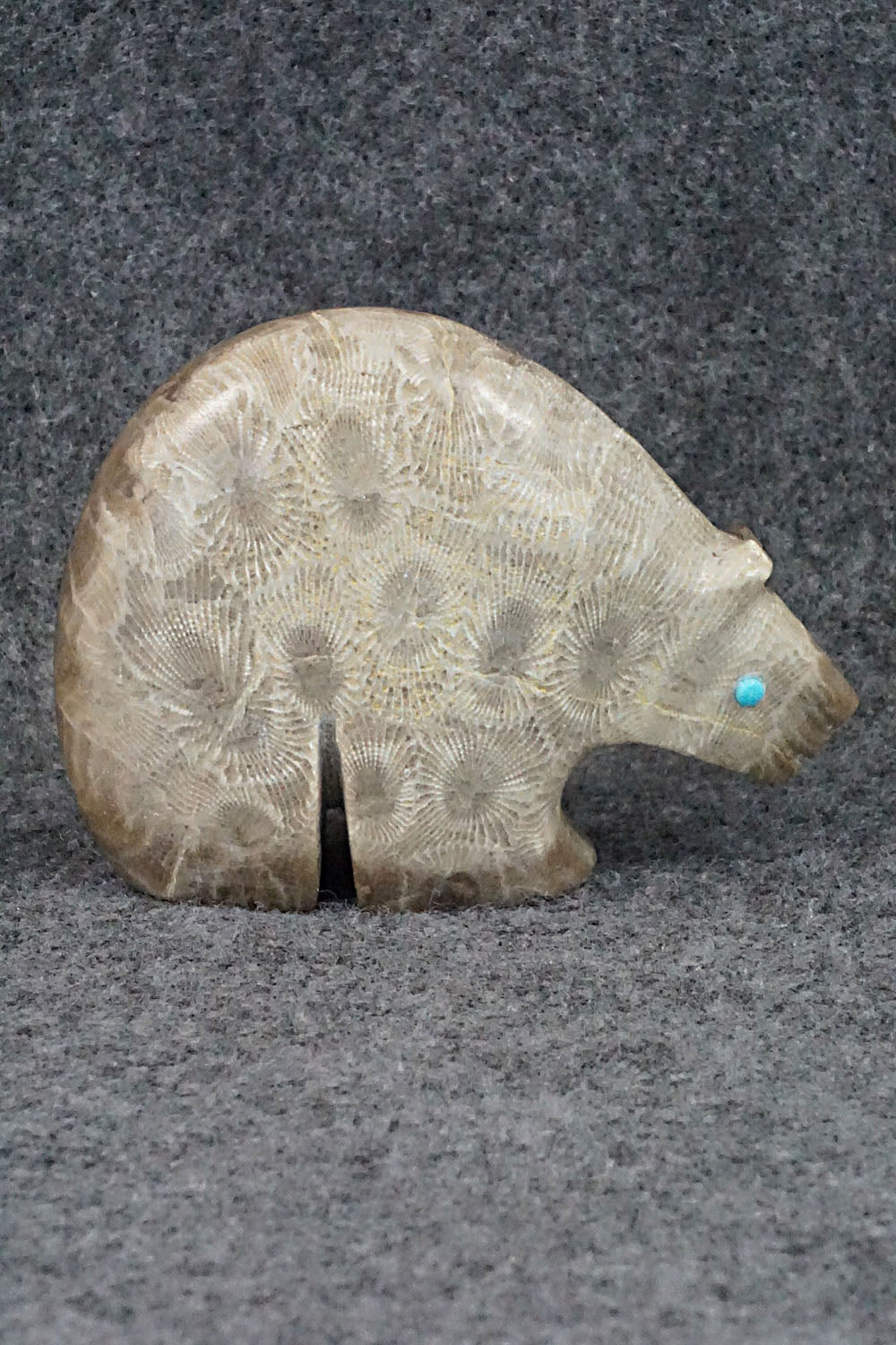 Bear Zuni Fetish Carving - Ronnie Lunasee