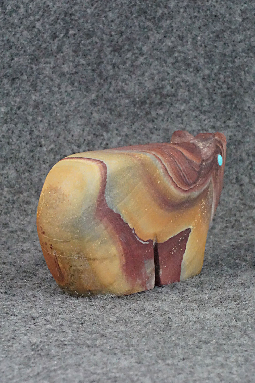 Bear Zuni Fetish Carving - Ronnie Lunasee