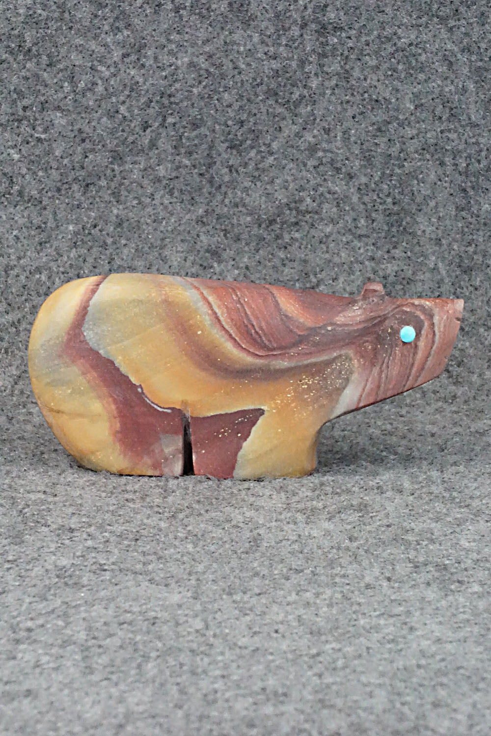 Bear Zuni Fetish Carving - Ronnie Lunasee