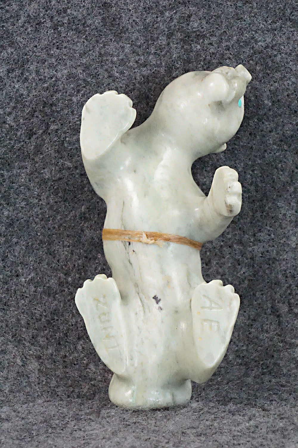 Mountain Lion Zuni Fetish Carving - Albert Eustace