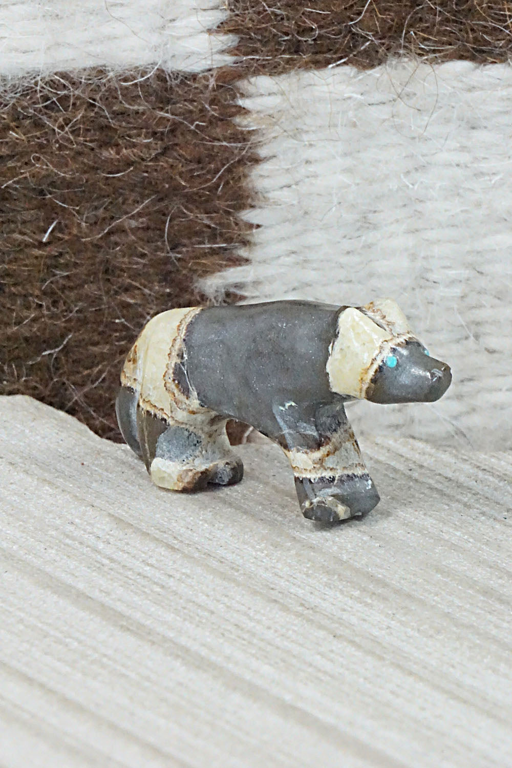 Wolf Zuni Fetish Carving - Cody Nastacio