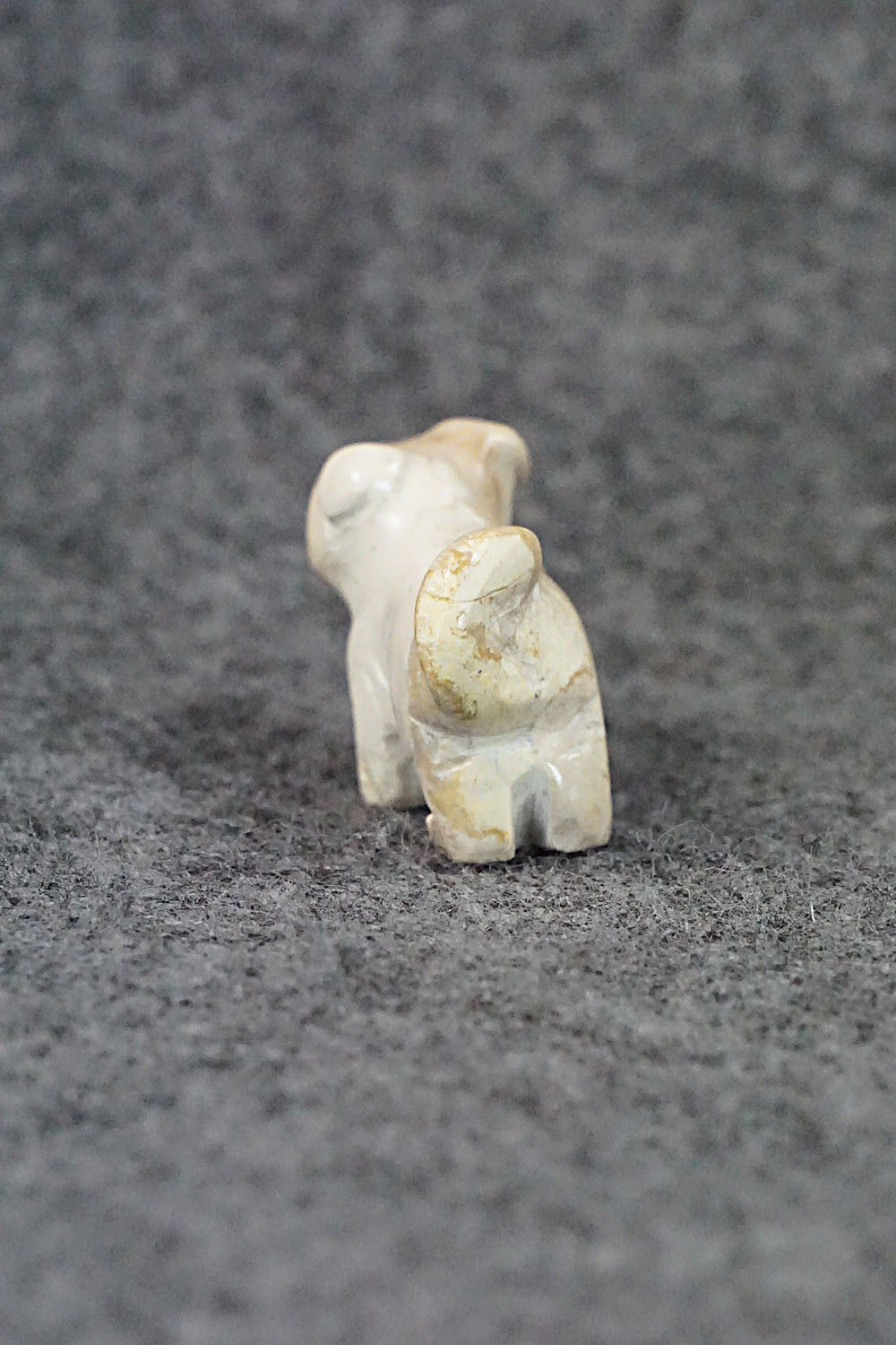 Dog Zuni Fetish Carving - Cody Nastacio