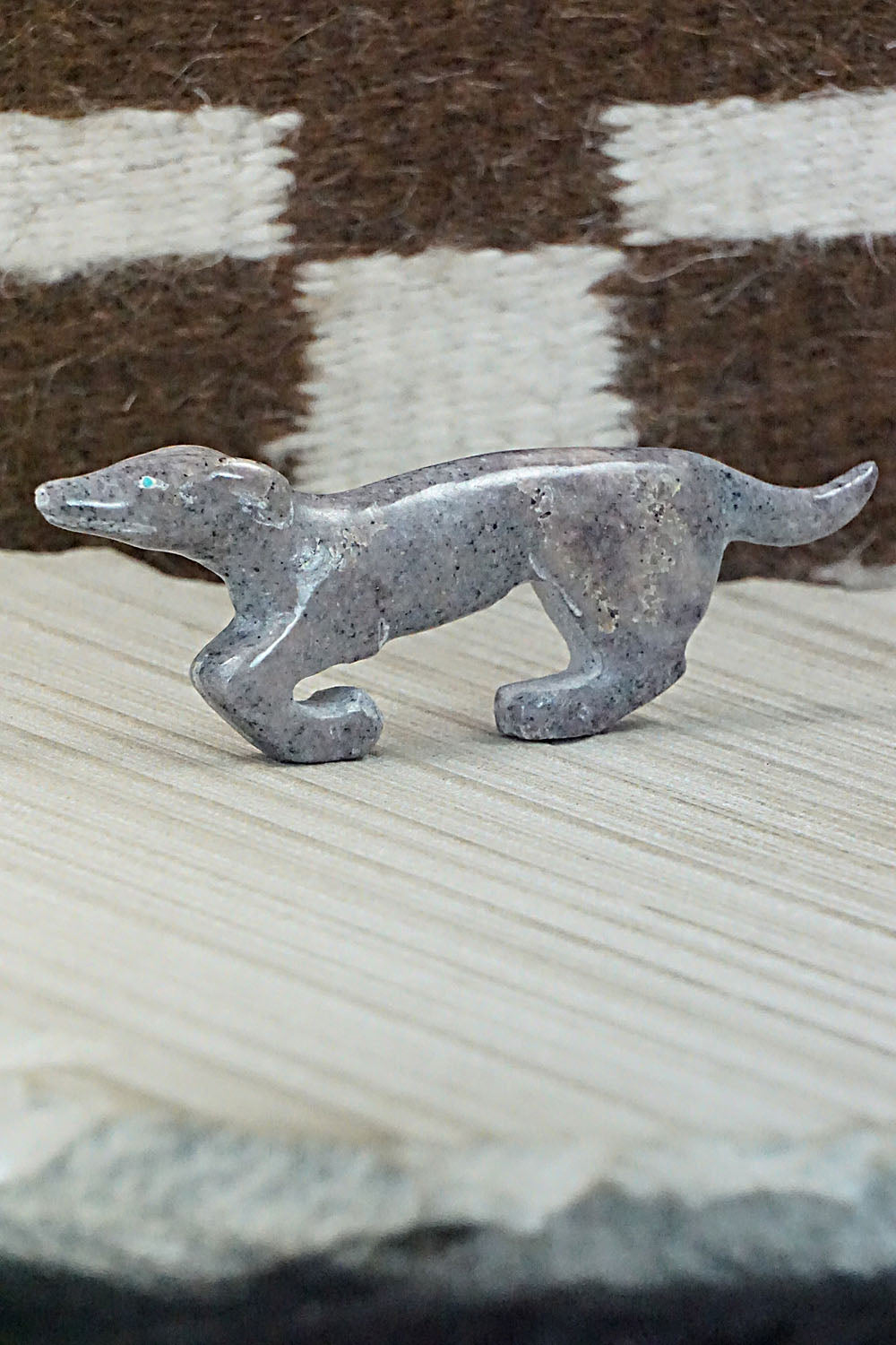Dog Zuni Fetish Carving - Cody Nastacio