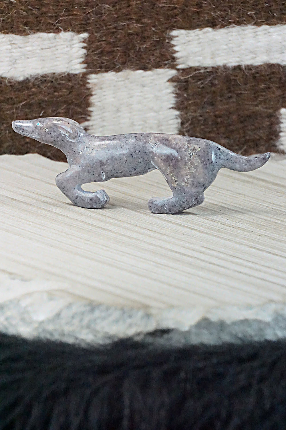 Dog Zuni Fetish Carving - Cody Nastacio