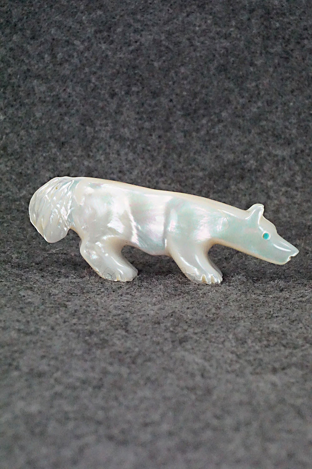 Wolf Zuni Fetish Carving - Andres Quandelacy