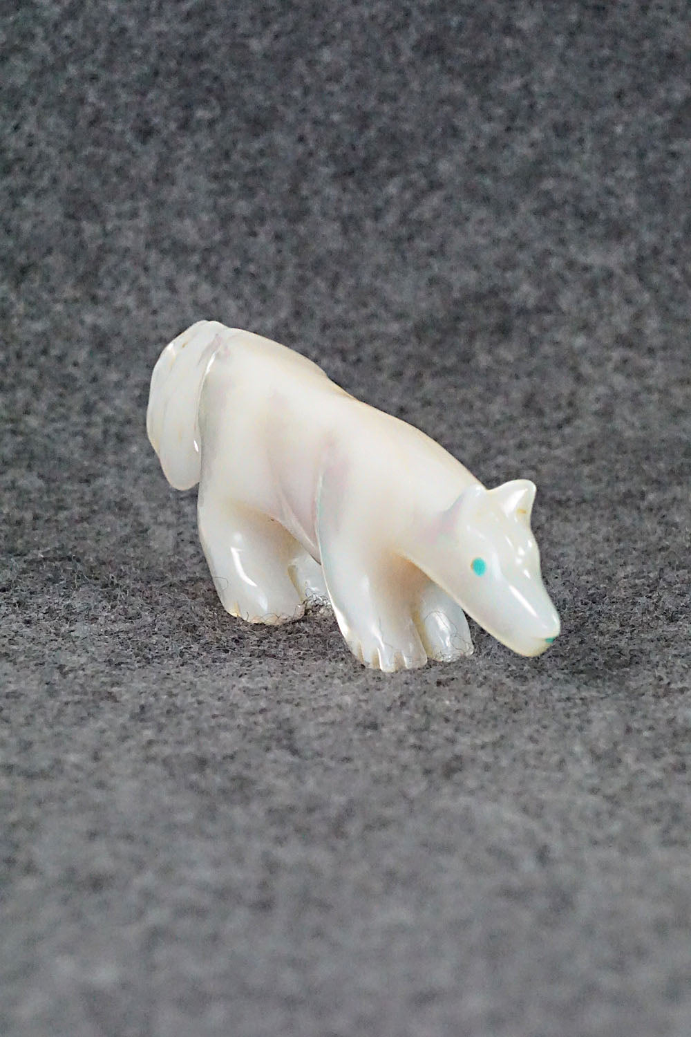 Wolf Zuni Fetish Carving - Andres Quandelacy