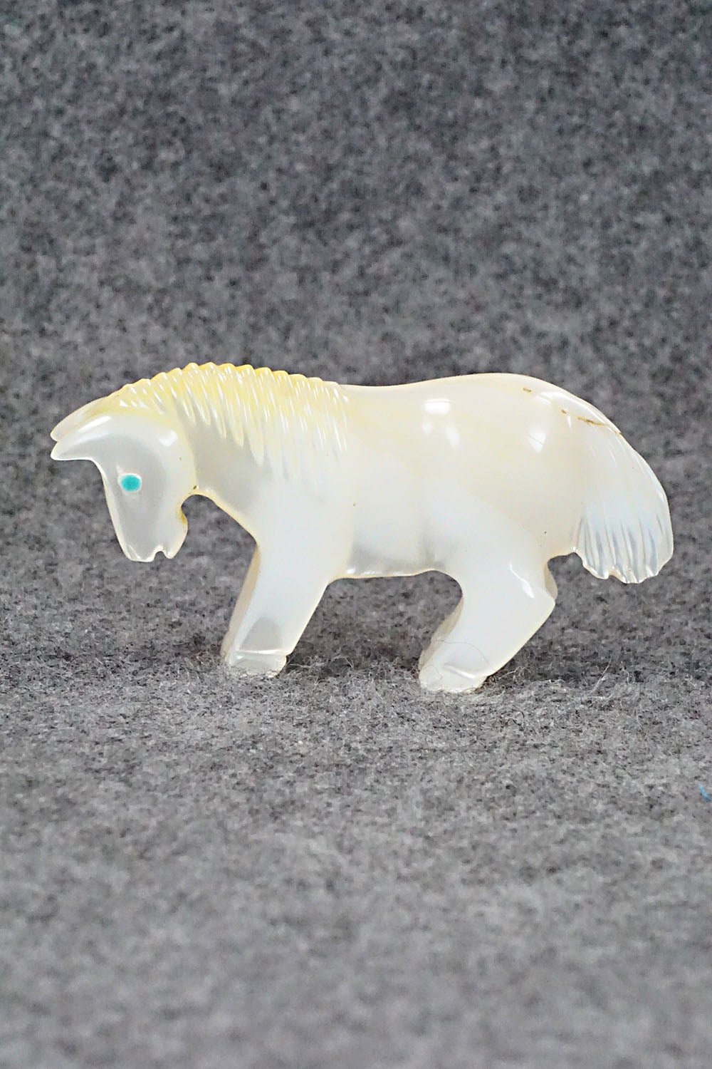 Horse Zuni Fetish Carving - Andres Quandelacy