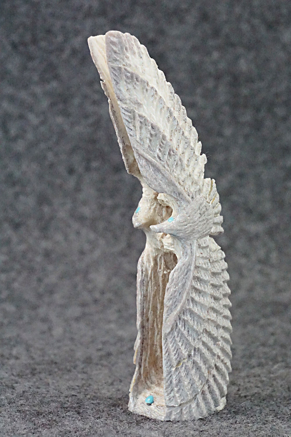 Eagle Zuni Fetish Carving - Todd Lowsayatee