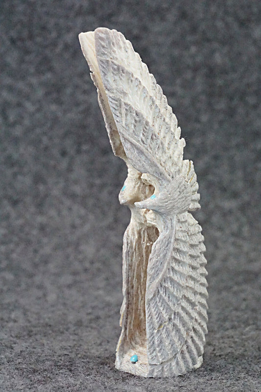 Eagle Zuni Fetish Carving - Todd Lowsayatee