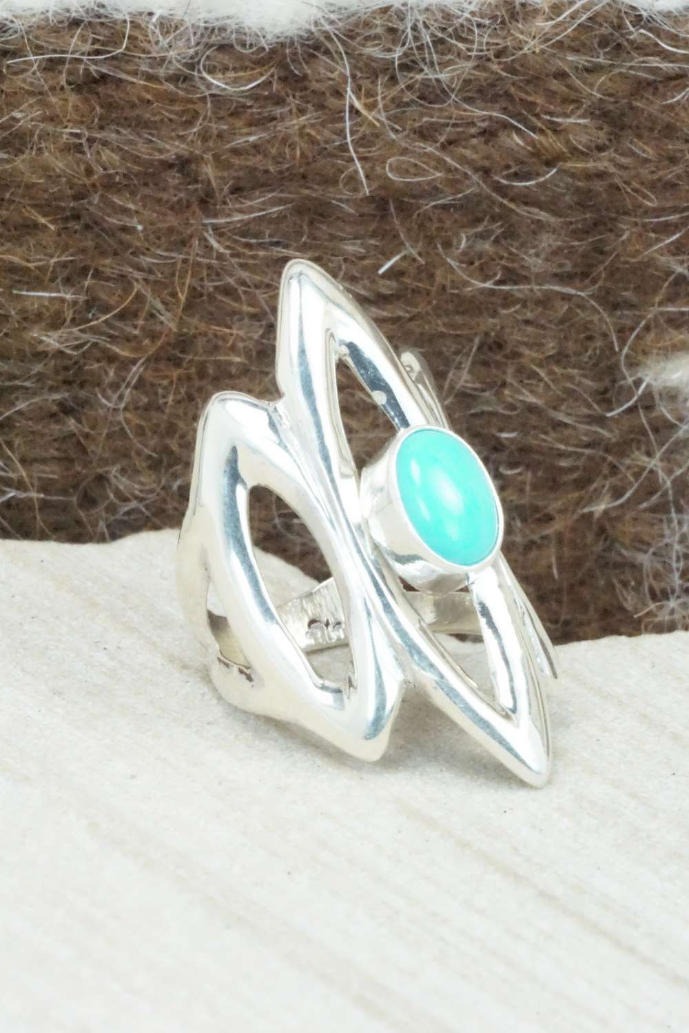 Turquoise & Sterling Silver Ring - Victor Pena - Size 4.5