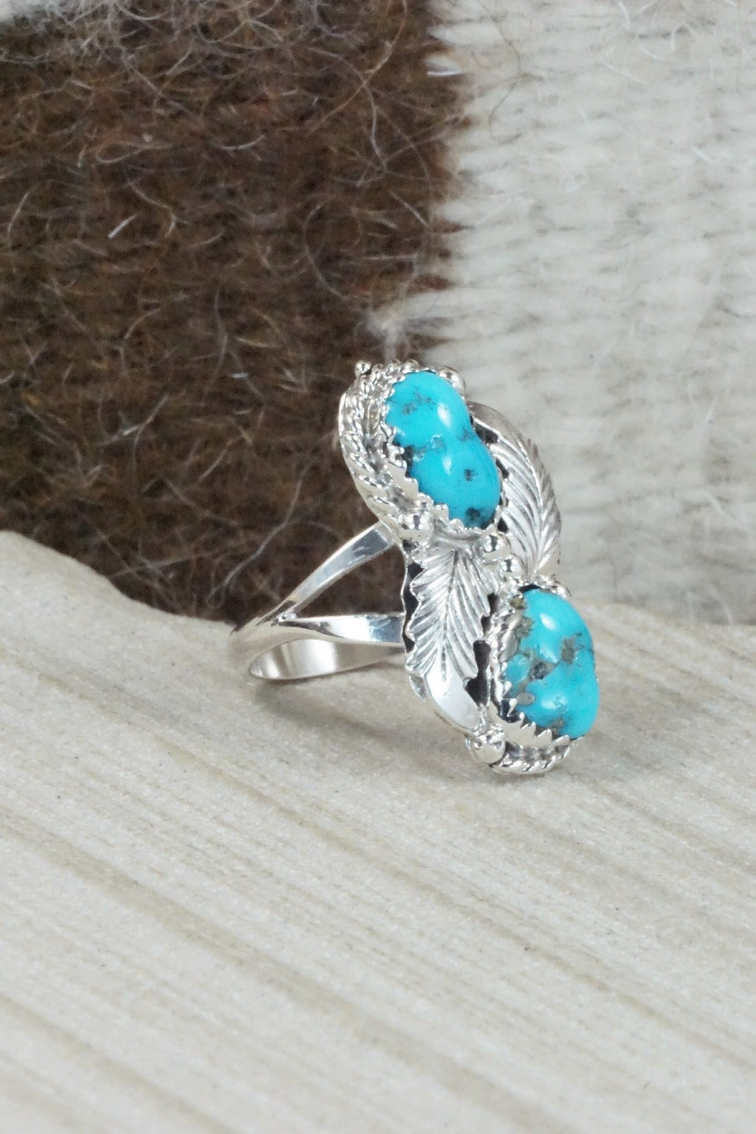 Turquoise & Sterling Silver Ring - William Begay - Size 7