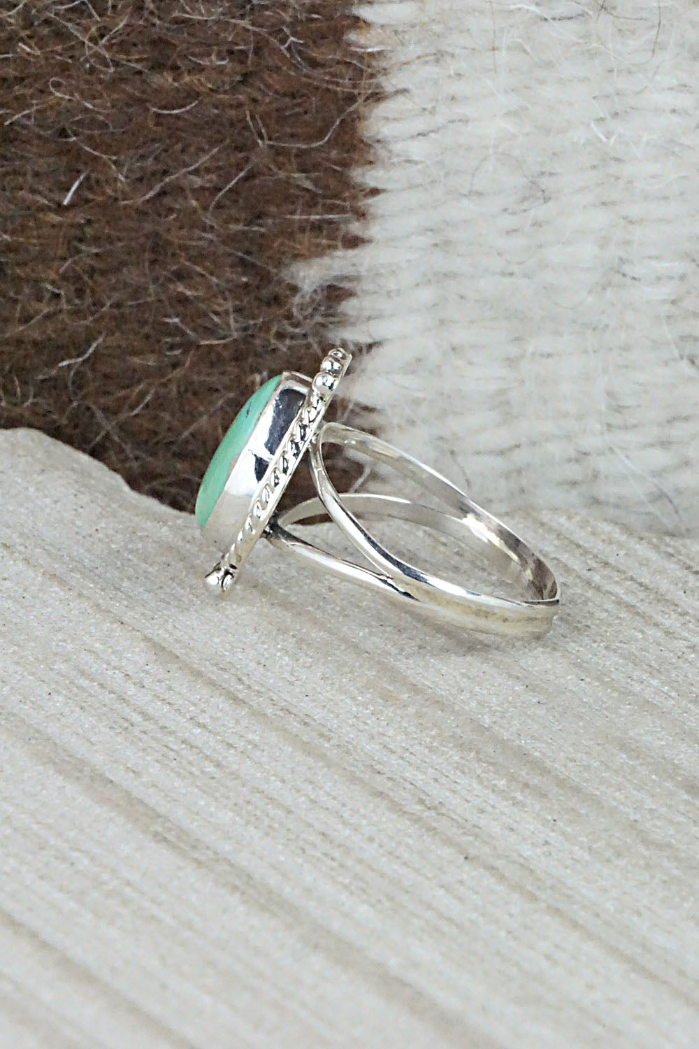 Turquoise and Sterling Silver Ring - Jan Mariano - Size 7.5
