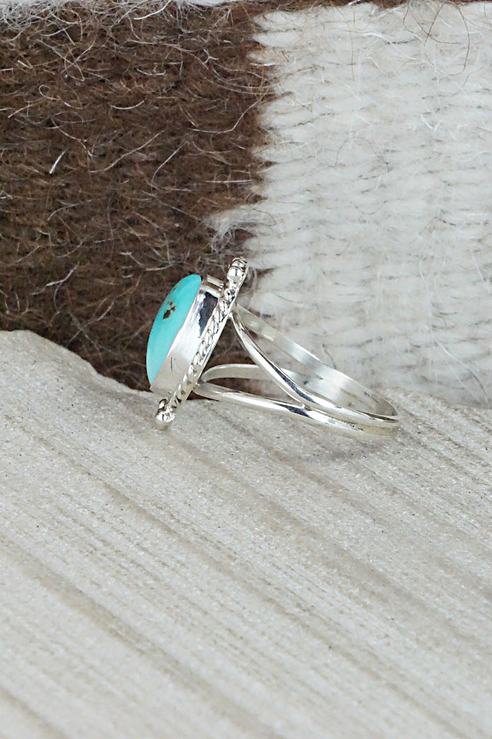 Turquoise and Sterling Silver Ring - Jan Mariano - Size 7.25