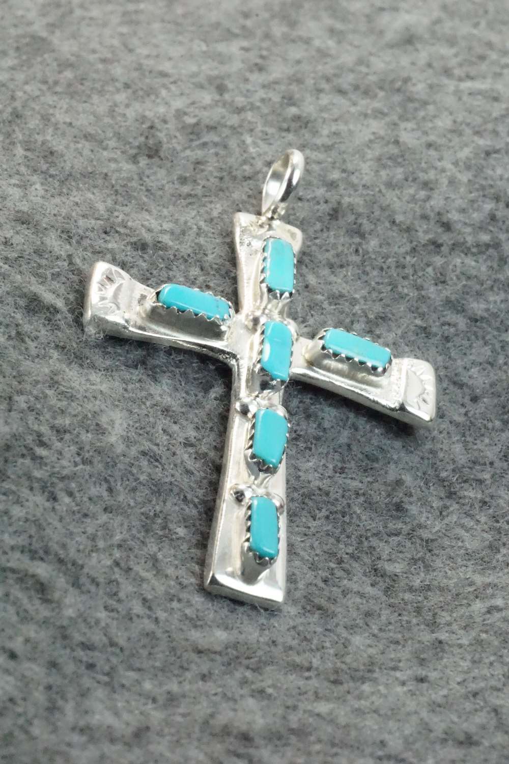 Turquoise & Sterling Silver Pendant - Verona Quam