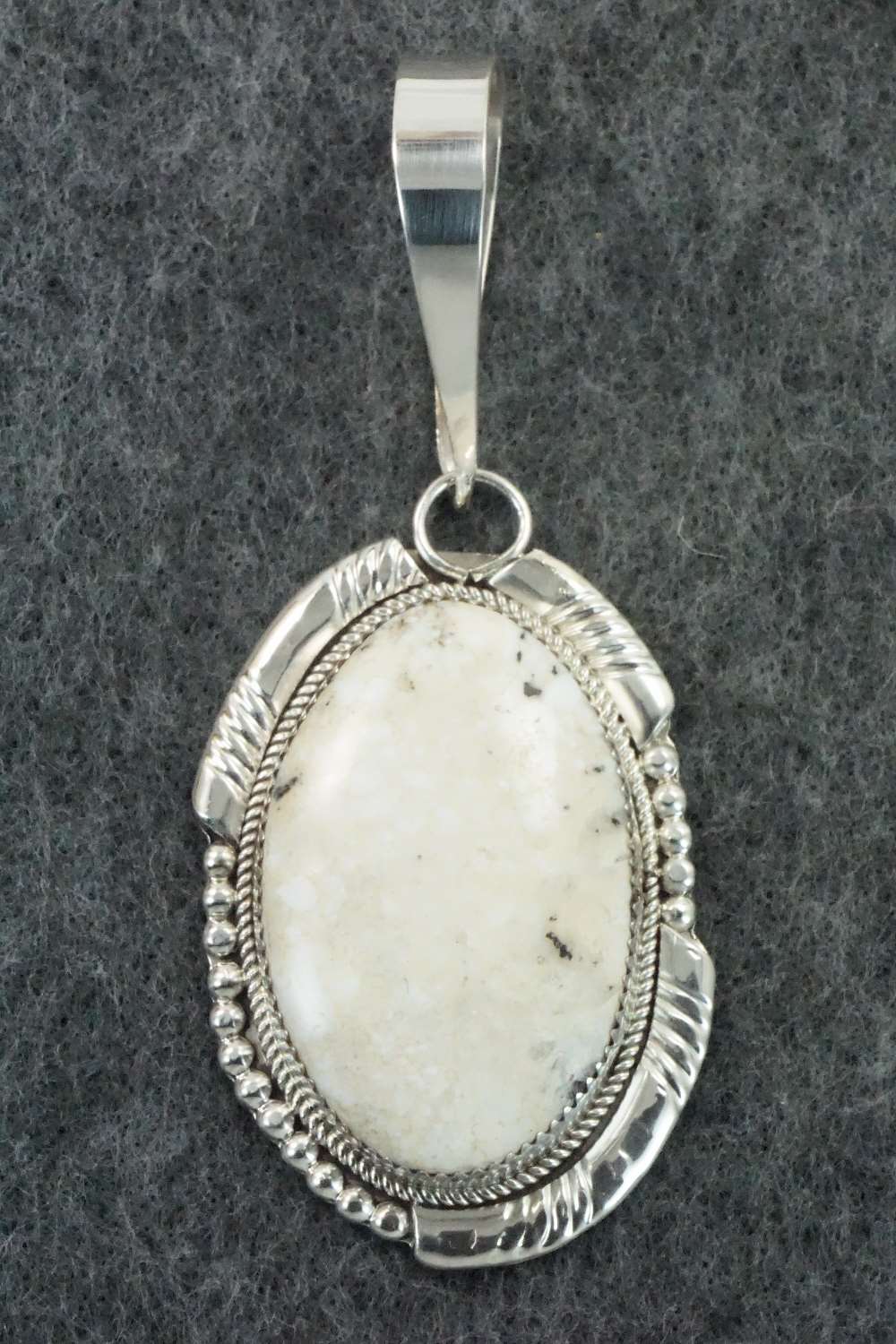 White Buffalo & Sterling Silver Pendant - Kenny Calavaza