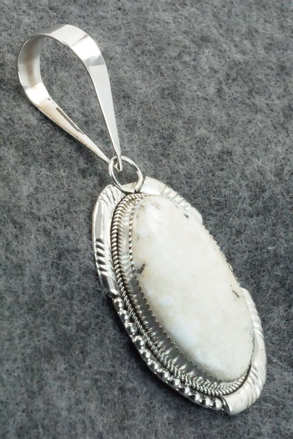 White Buffalo & Sterling Silver Pendant - Kenny Calavaza