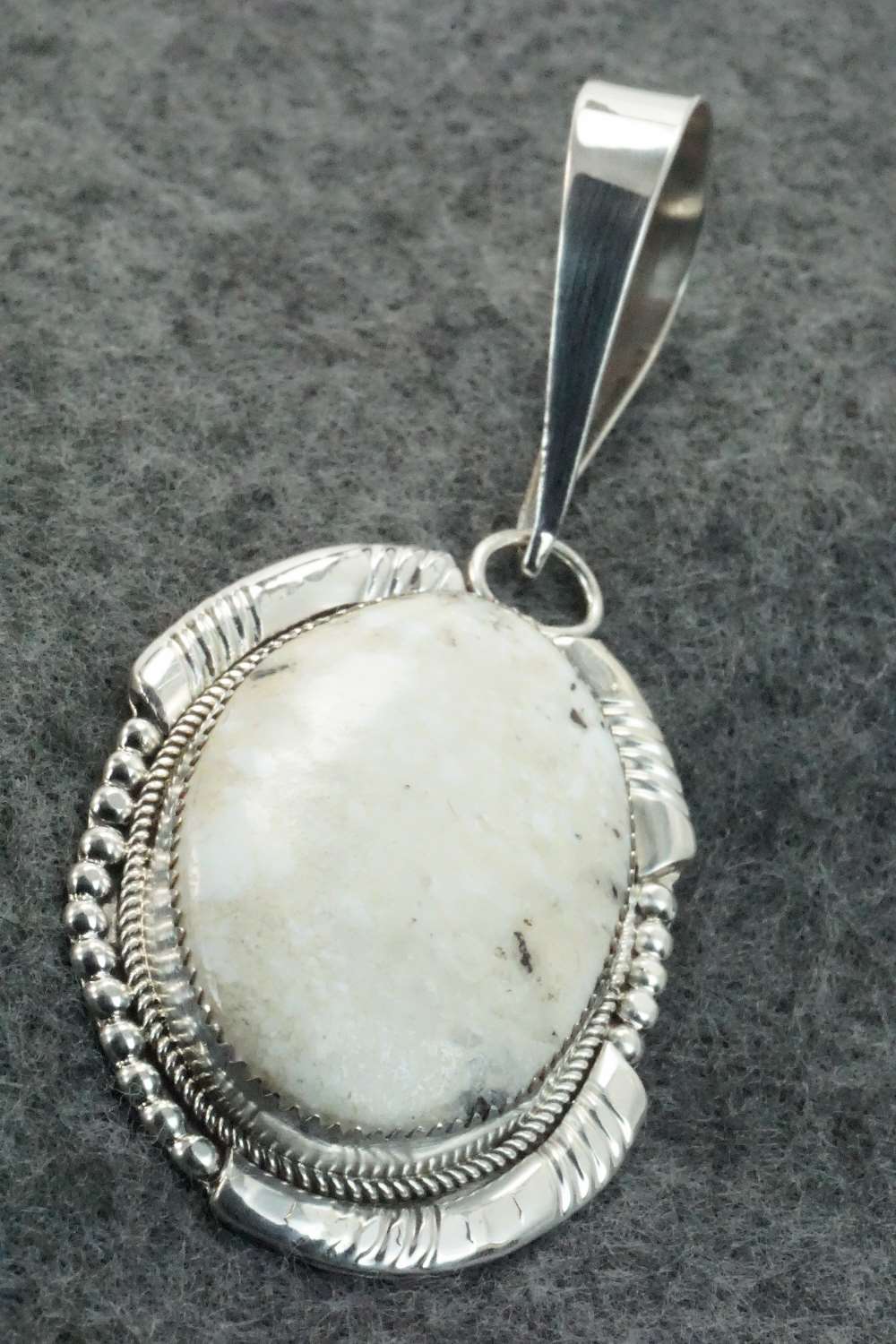 White Buffalo & Sterling Silver Pendant - Kenny Calavaza