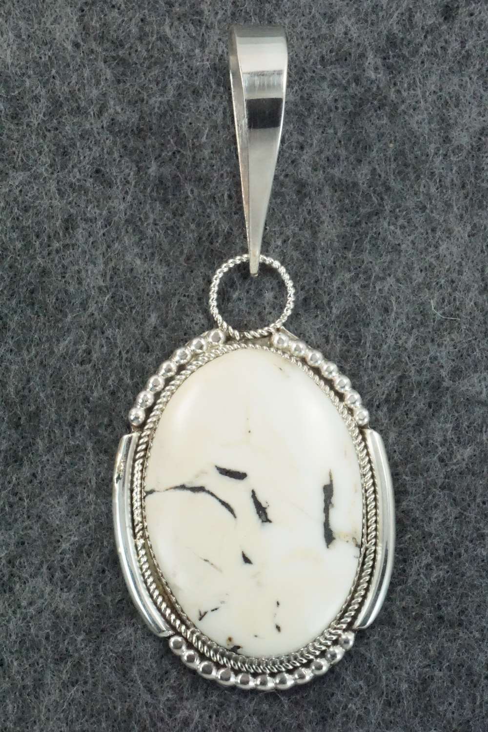 White Buffalo & Sterling Silver Pendant - Kenny Calavaza