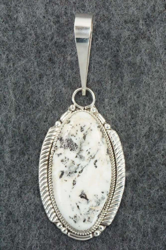 White Buffalo & Sterling Silver Pendant - Kenny Calavaza