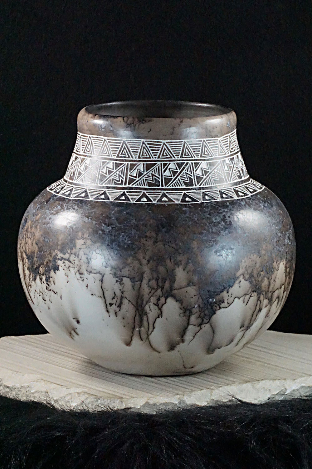 Acoma Pottery - Irvin Louis