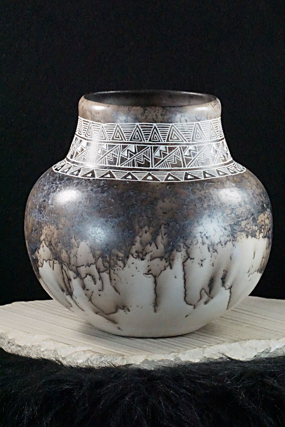 Acoma Pottery - Irvin Louis