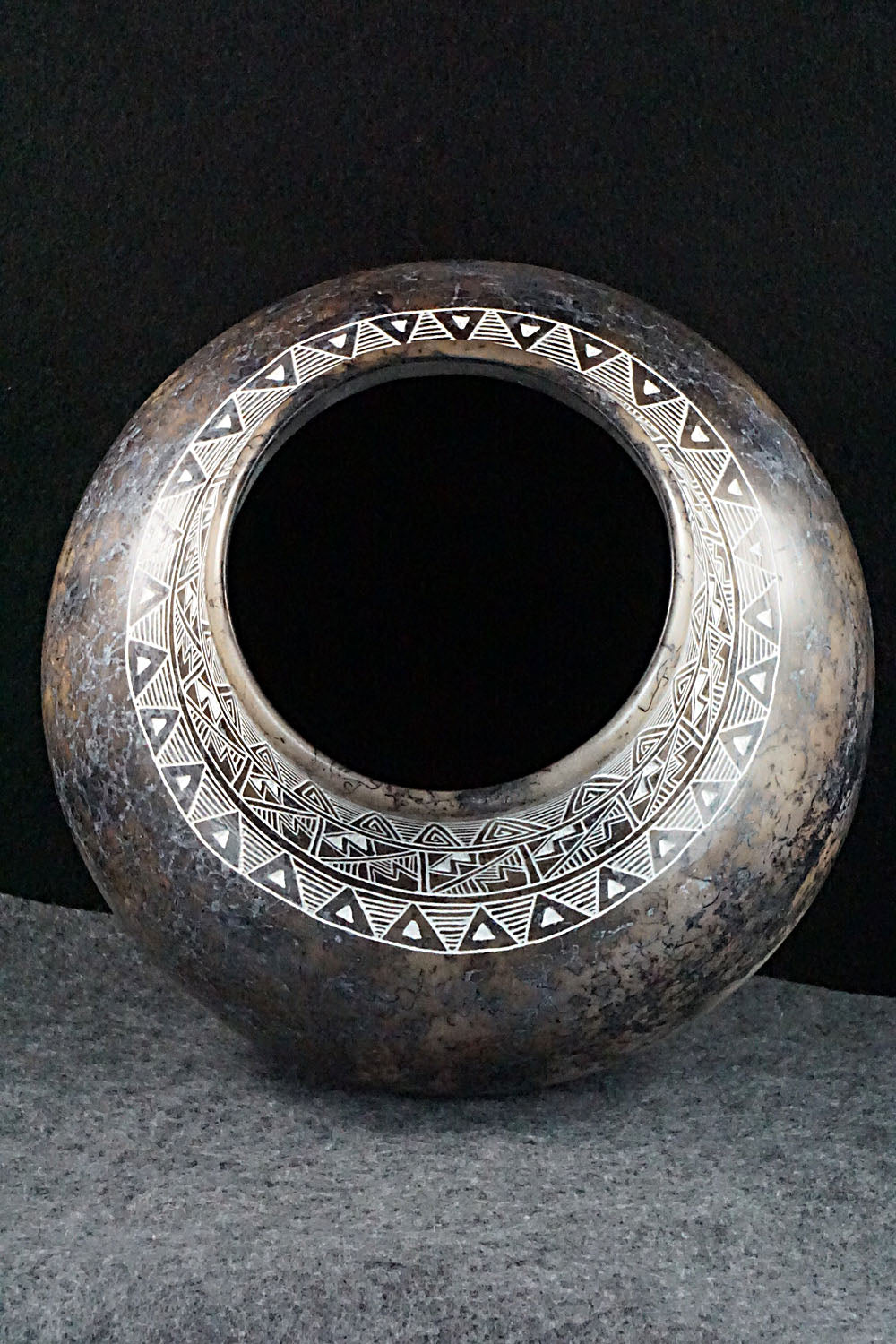 Acoma Pottery - Irvin Louis