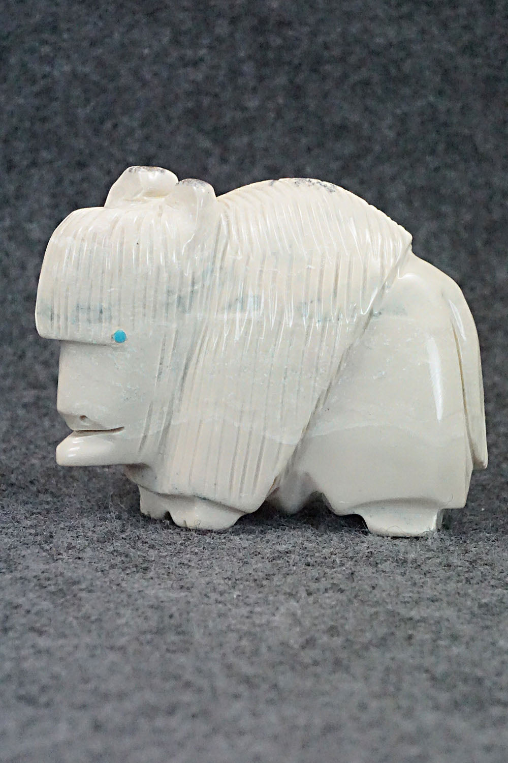 Buffalo Zuni Fetish Carving - Gilbert Lonjose