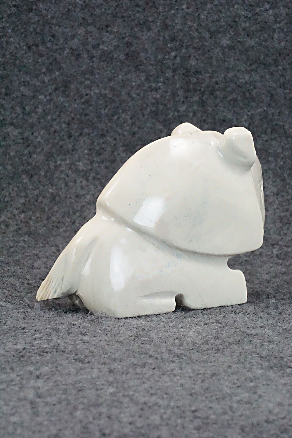Lion Zuni Fetish Carving - Gilbert Lonjose