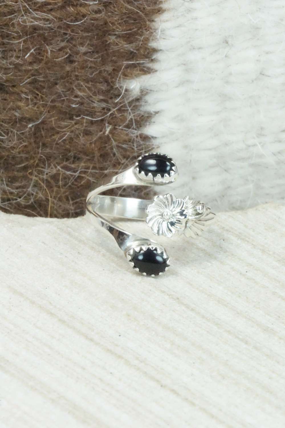 Onyx and Sterling Silver Ring - Roger Pino - Size 7