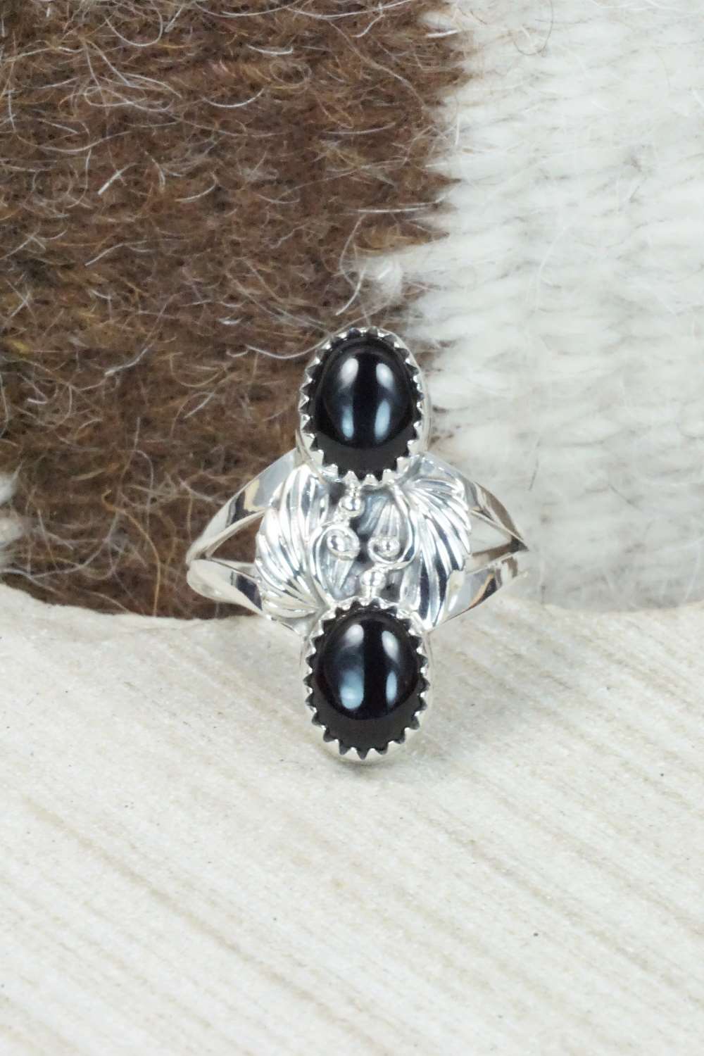 Onyx and Sterling Silver Ring - Grace Kenneth - Size 8.25