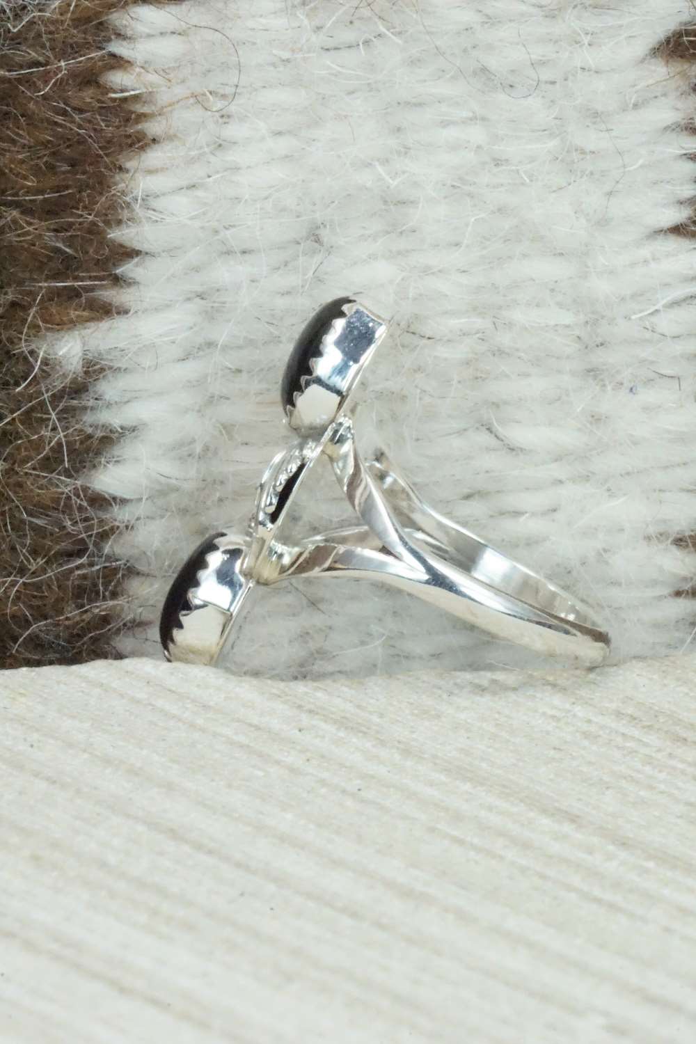 Onyx and Sterling Silver Ring - Grace Kenneth - Size 8.25