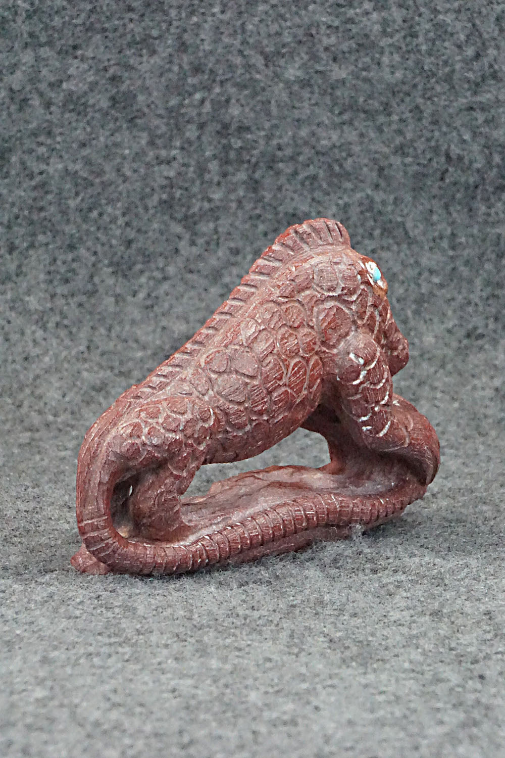Chameleon Zuni Fetish Carving - Carlton Kaamasee