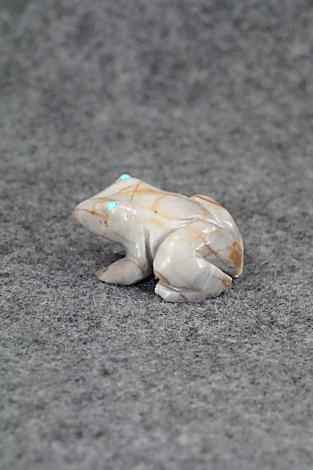 Frog Zuni Fetish Carving - Jonas Hustito