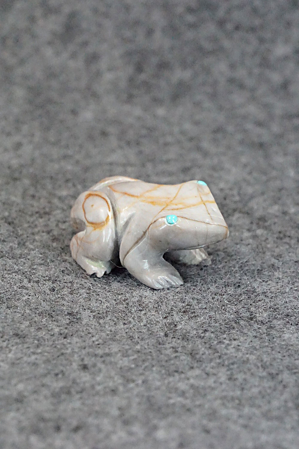 Frog Zuni Fetish Carving - Jonas Hustito