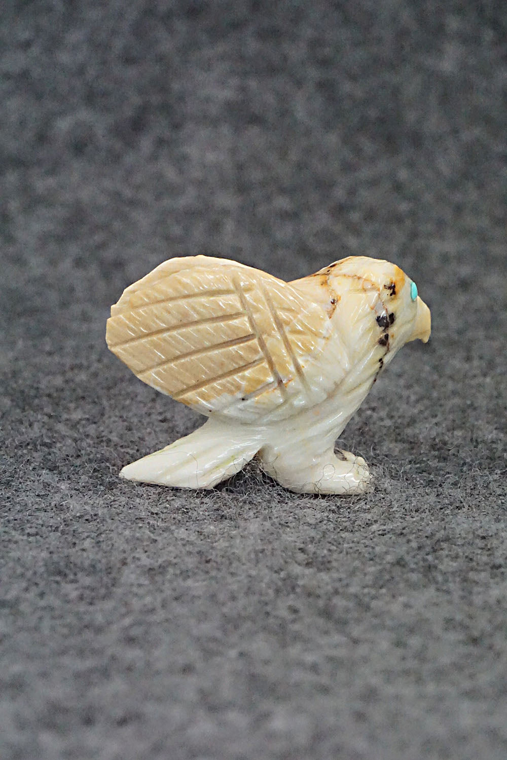 Eagle Zuni Fetish Carving - Jonas Hustito